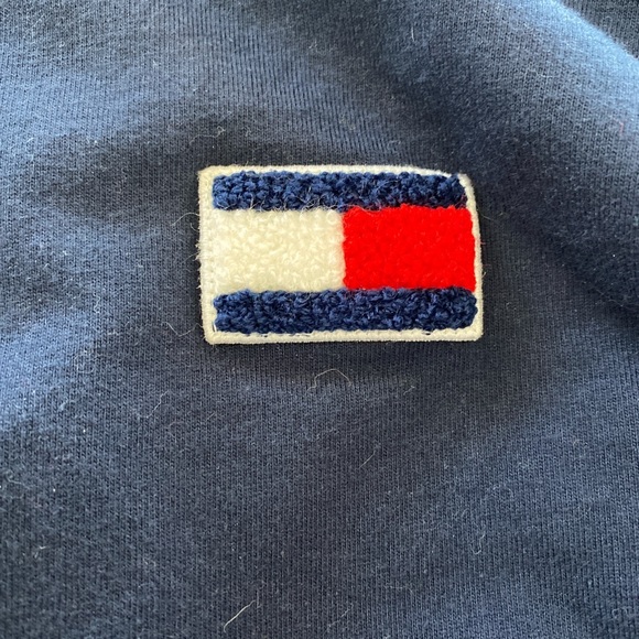 tommy hilfiger long sleeve sweater - Picture 2 of 3